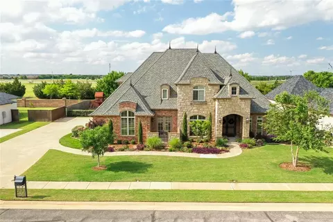 8041 NW 134th Ter, Oklahoma City, OK 73142