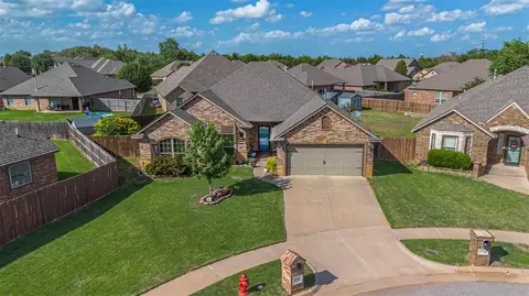 2236 Timber Rdg, Yukon, OK 73099