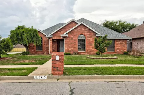 9313 Southlake Dr, Oklahoma City, OK 73159