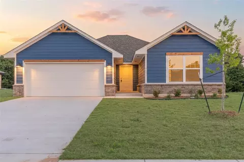 4616 Lincoln Lndg, Harrah, OK 73045