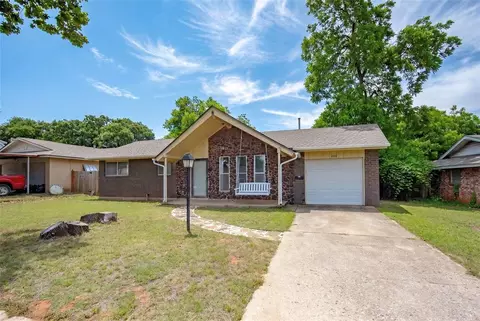 3504 Chetwood Dr, Del City, OK 73115