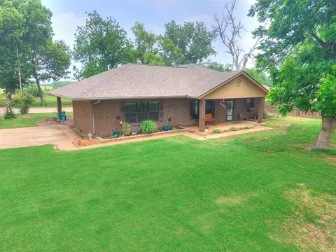 2405 E Karen Ter, Mustang, OK 73064