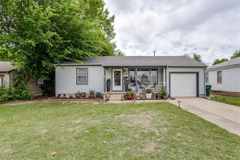 314 E Jarman Dr, Midwest City, OK 73110