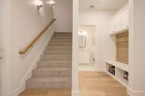 Entry Way - 7 Summit Rd, Guthrie, OK 73044 photo 6 of 6