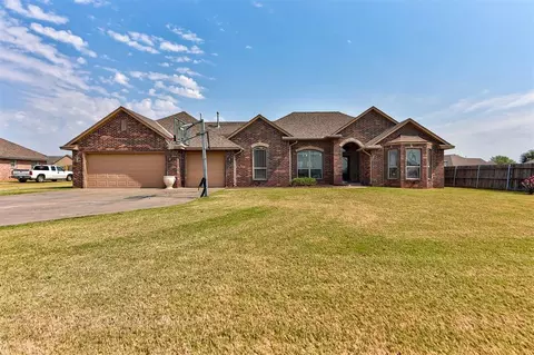 3477 NEastridge Cir, Piedmont, OK 73078