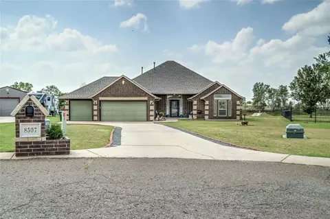 8507 Hudson Ln, Piedmont, OK 73078
