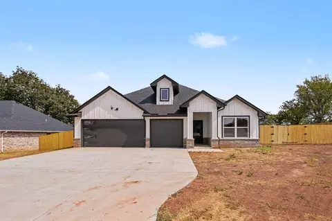 2205 Winter Ridge Rd, Blanchard, OK 73010