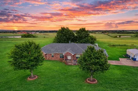 104278 Homestead Dr, Mcloud, OK 74851