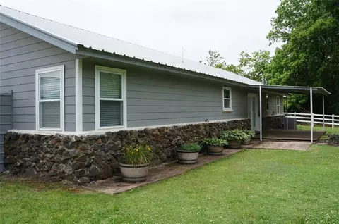 Exterior - 29871 N 150th St, Wayne, OK 73095 photo 3 of 6