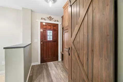 Entry Way - 1025 E Triplett Rd, Guthrie, OK 73044 photo 1 of 6