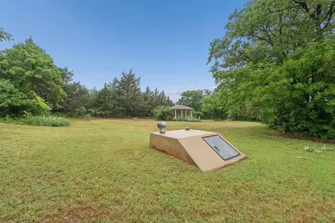 Exterior - 1025 E Triplett Rd, Guthrie, OK 73044 photo 2 of 5