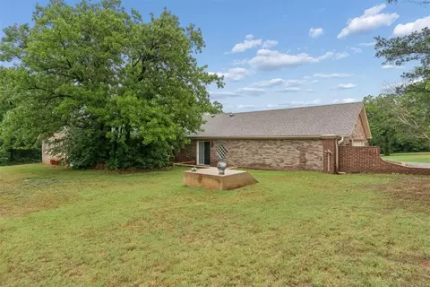 Exterior - 1025 E Triplett Rd, Guthrie, OK 73044 photo 5 of 5