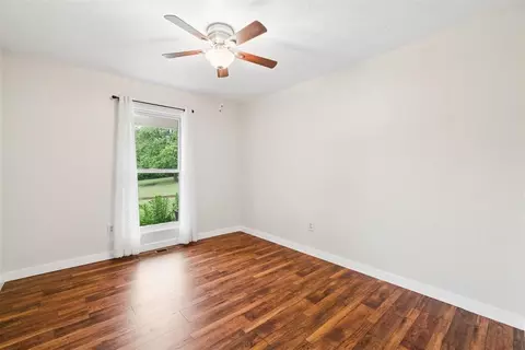 Bedroom - 1025 E Triplett Rd, Guthrie, OK 73044 photo 1 of 7