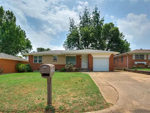Exterior - 20810 Silver St, Harrah, OK 73045 photo 4 of 8