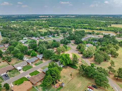 View/Area - 20810 Silver St, Harrah, OK 73045 photo 6 of 11