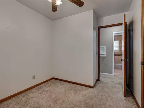 Bedroom - 20810 Silver St, Harrah, OK 73045 photo 8 of 9