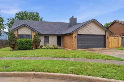 4717 Pinon Ct, Norman, OK 73072