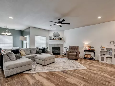 5944 SE 66th St, Oklahoma City, OK 73135