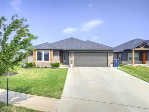 3205 Piney River Dr, Yukon, OK 73099