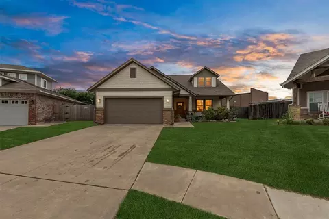 2101 Cox Ln, Oklahoma City, OK 73160