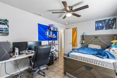 Bedroom - 830 Douglas Dr, Norman, OK 73069 photo 9 of 9
