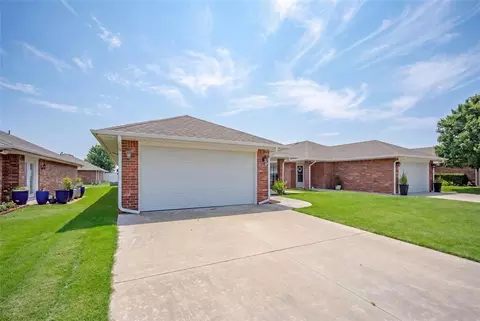 Exterior - 312 Golden Ter, Tuttle, OK 73089 photo 4 of 10