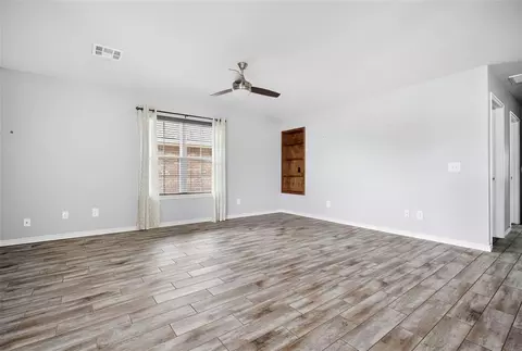 Living - 312 Golden Ter, Tuttle, OK 73089 photo 3 of 3