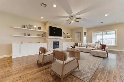 4305 NW 153rd St, Edmond, OK 73013
