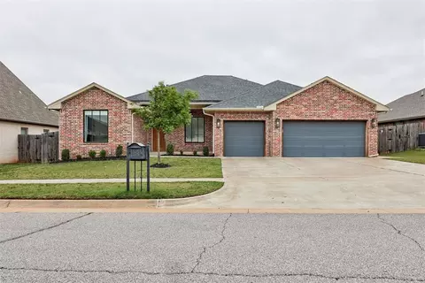 4305 NW 153rd St, Edmond, OK 73013