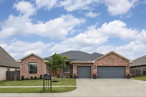 4305 NW 153rd St, Edmond, OK 73013