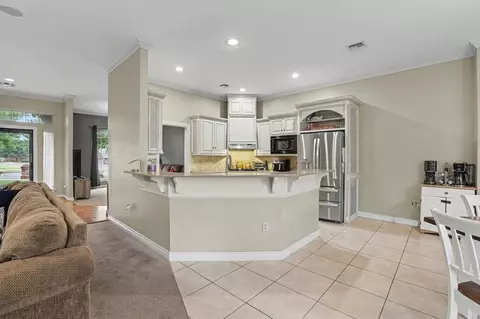 Kitchen - 1901 Apache Trl, Edmond, OK 73003 photo 1 of 4