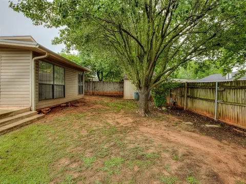 2102 Oak Forest Dr, Norman, OK 73071 photo 33