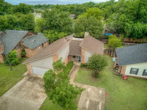 2102 Oak Forest Dr, Norman, OK 73071 photo 36