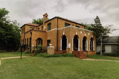 1224 W Minnesota Ave, Chickasha, OK 73018