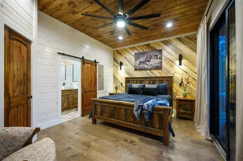 Bedroom - 295 Boulder Crk, Broken Bow, OK 74728 photo 1 of 12