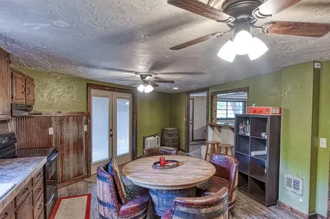 Dining - 21630 E Second St, Hinton, OK 73047 photo 1 of 1