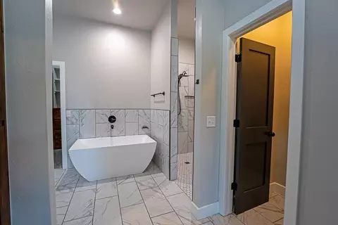 Bath - 503 Cantebury Dr, Tuttle, OK 73089 photo 1 of 7