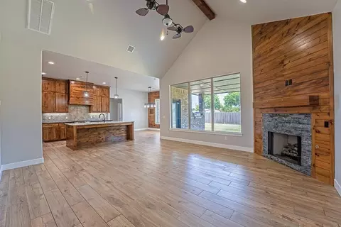 Living - 503 Cantebury Dr, Tuttle, OK 73089 photo 1 of 4
