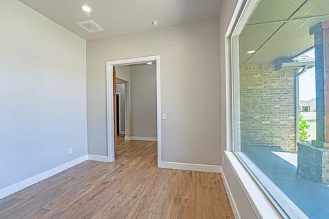 Other - 503 Cantebury Dr, Tuttle, OK 73089 photo 2 of 11