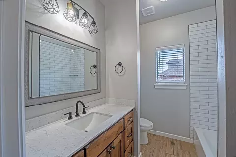 Bath - 503 Cantebury Dr, Tuttle, OK 73089 photo 6 of 7
