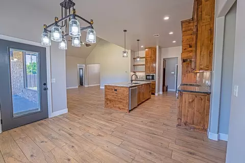 Other - 503 Cantebury Dr, Tuttle, OK 73089 photo 3 of 11
