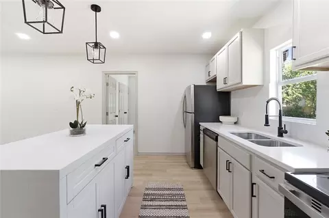 Kitchen - 201 W Holly St, Tuttle, OK 73089 photo 3 of 3