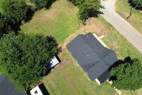 View/Area - 201 W Holly St, Tuttle, OK 73089 photo 1 of 2