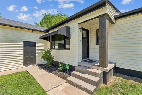 Exterior - 318 S Walnut St, Apache, OK 73006 photo 5 of 10