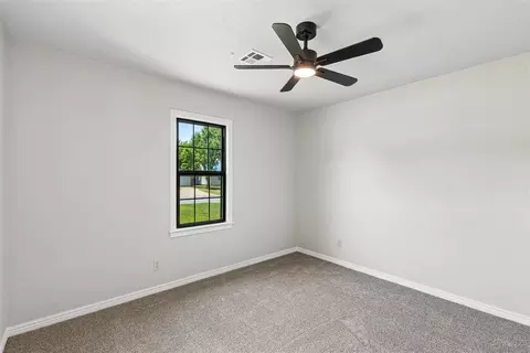 Bedroom - 318 S Walnut St, Apache, OK 73006 photo 7 of 7