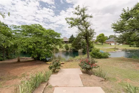Exterior - 535 Eagle Lake Ln, Newcastle, OK 73065 photo 5 of 6