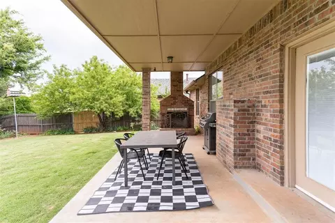 Exterior - 535 Eagle Lake Ln, Newcastle, OK 73065 photo 3 of 6
