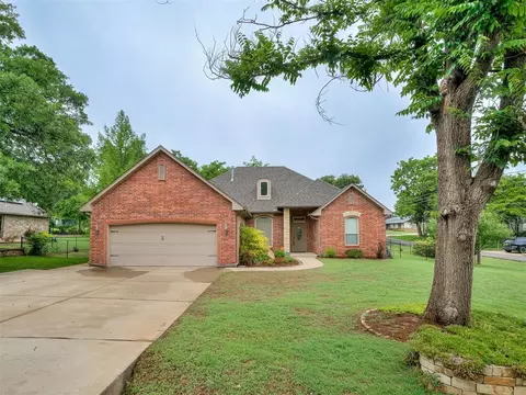 10695 NE 4th St, Midwest City, OK 73130