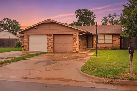 7702 NW 113th Pl, Oklahoma City, OK 73162