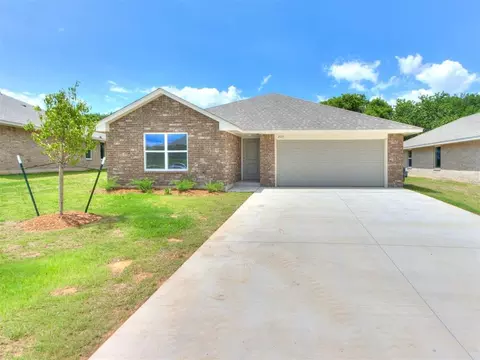 2025 Brush Creek Way, Newcastle, OK 73065